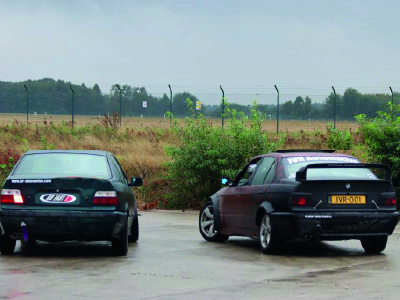 2 car